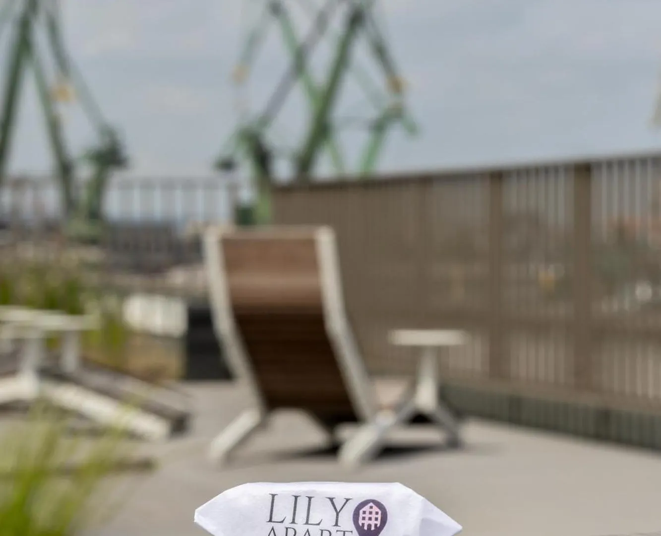Lily Apart - Gdansk Shipyard View Studios Aparthotel